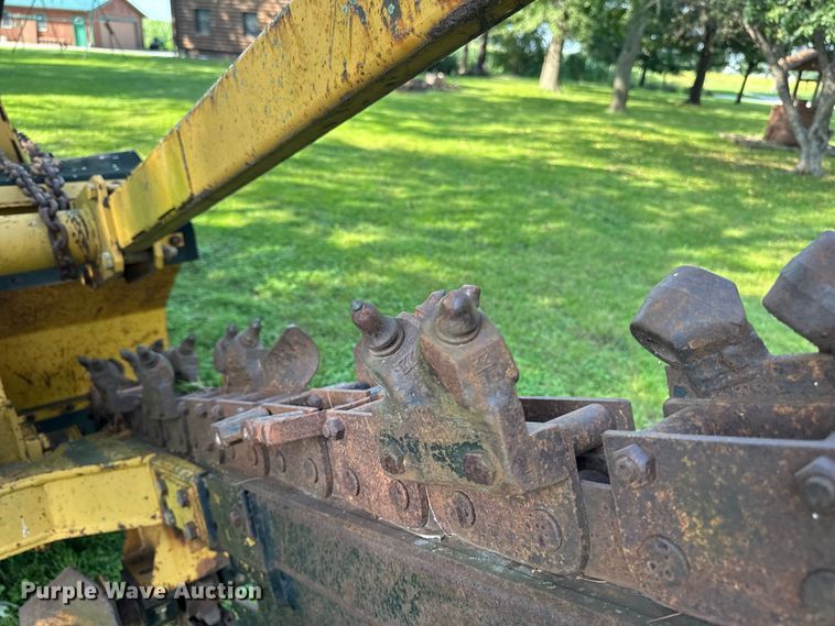 image for item FB5944 Vermeer V-5800 trencher