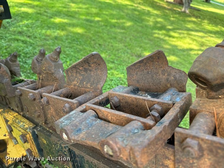 image for item FB5944 Vermeer V-5800 trencher