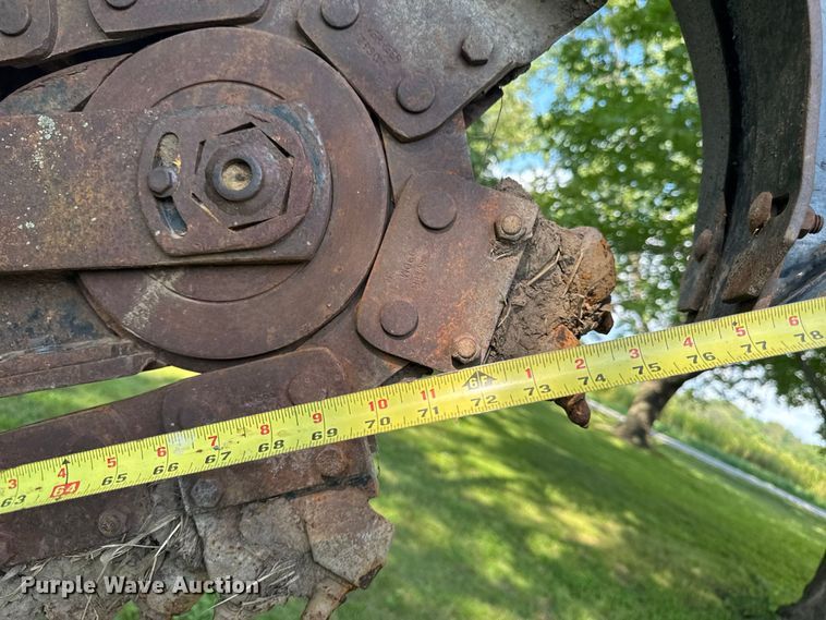 image for item FB5944 Vermeer V-5800 trencher