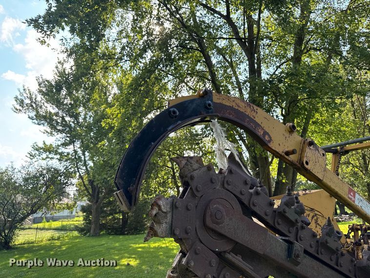 image for item FB5944 Vermeer V-5800 trencher