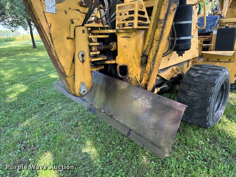 image for item FB5944 Vermeer V-5800 trencher