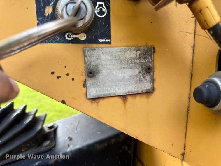 image for item FB5944 Vermeer V-5800 trencher