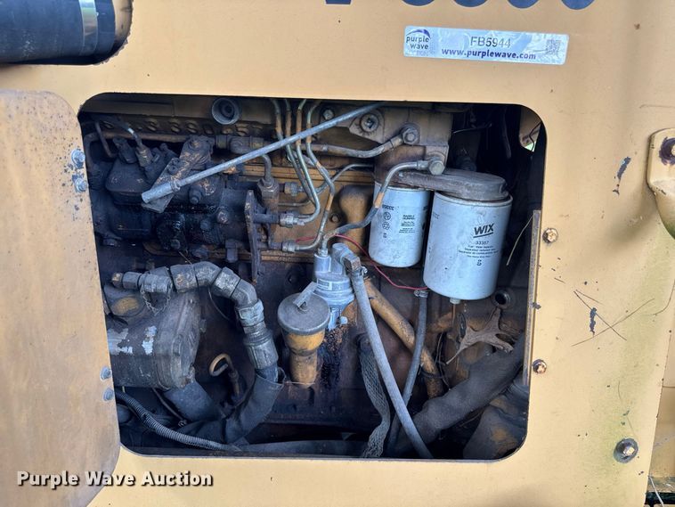 image for item FB5944 Vermeer V-5800 trencher