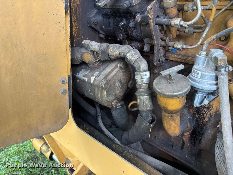 image for item FB5944 Vermeer V-5800 trencher