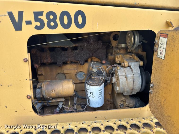 image for item FB5944 Vermeer V-5800 trencher