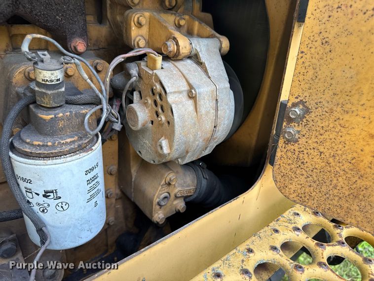 image for item FB5944 Vermeer V-5800 trencher