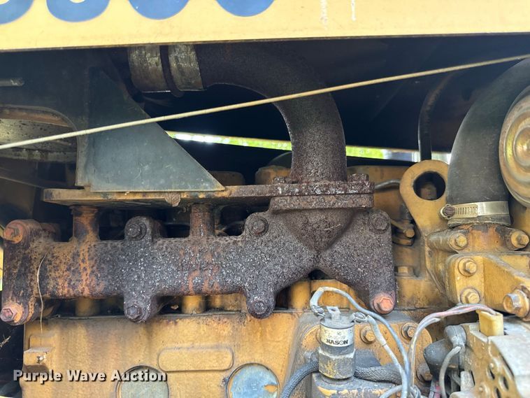 image for item FB5944 Vermeer V-5800 trencher