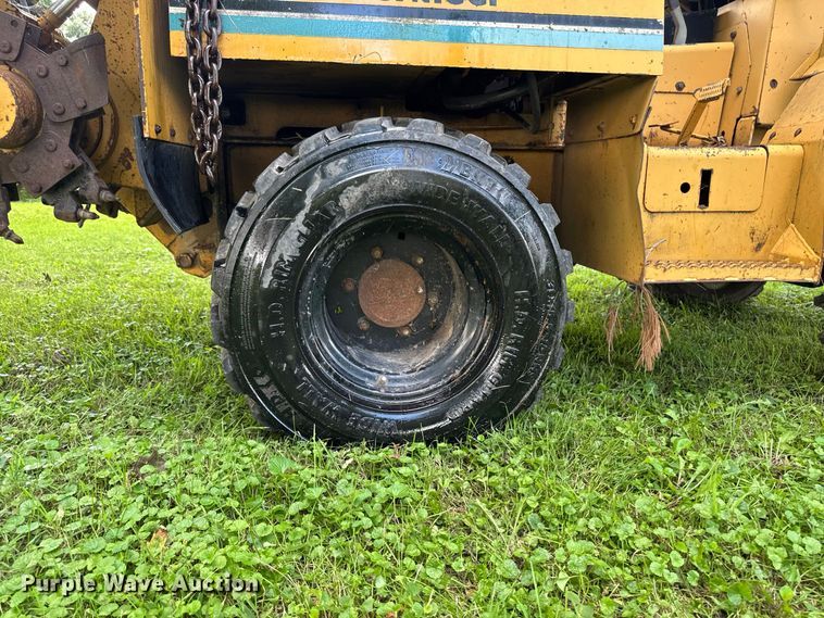 image for item FB5944 Vermeer V-5800 trencher