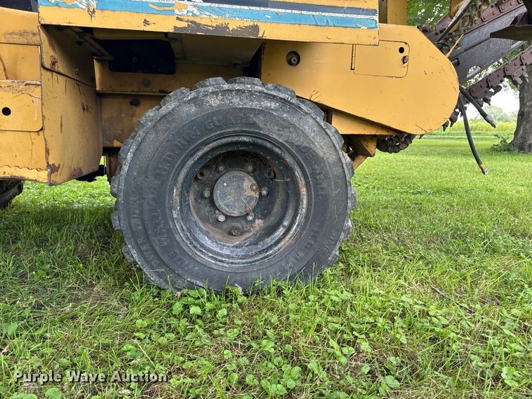 image for item FB5944 Vermeer V-5800 trencher