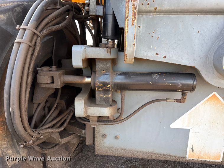 image for item FB6846 2008 Haulotte HA130JRT boom lift
