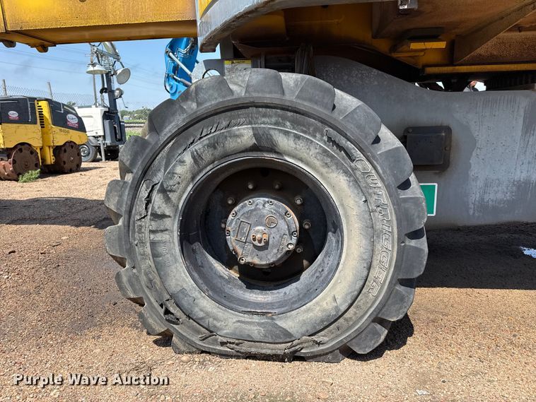 image for item FB6846 2008 Haulotte HA130JRT boom lift