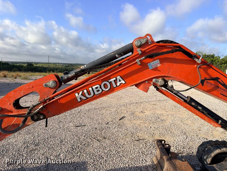 image for item FB8289 2020 Kubota KX040-4 mini excavator