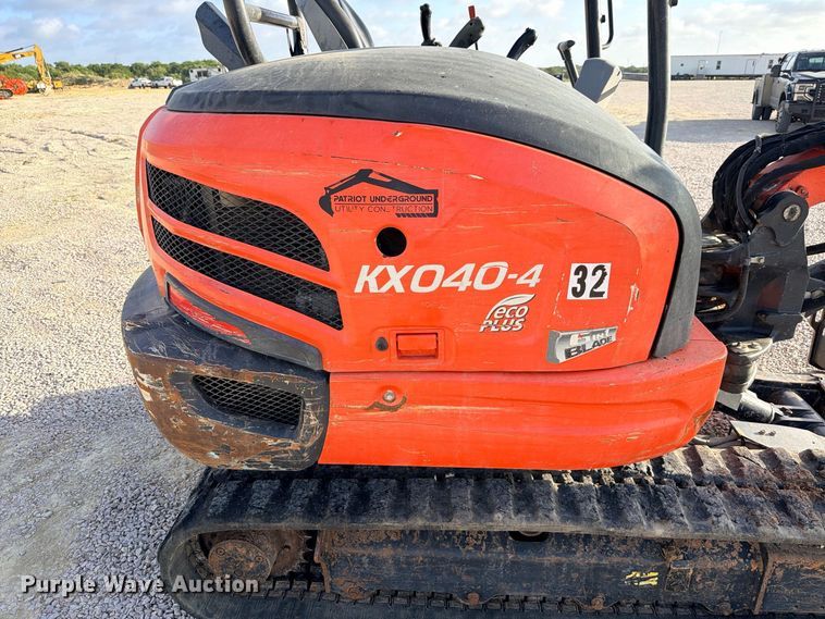 image for item FB8289 2020 Kubota KX040-4 mini excavator