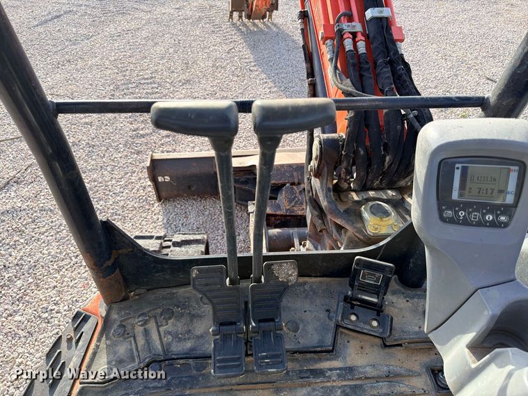 image for item FB8289 2020 Kubota KX040-4 mini excavator