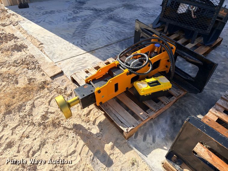 2026 Giyi D680 skid steer post driver