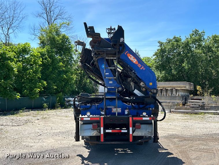 image for item FC2737 2005 Sterling Truck L9500 Series crane truck