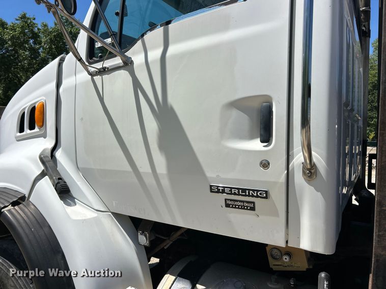 image for item FC2737 2005 Sterling Truck L9500 Series crane truck