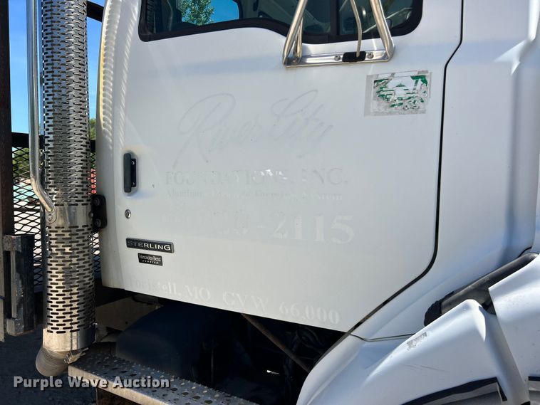 image for item FC2737 2005 Sterling Truck L9500 Series crane truck
