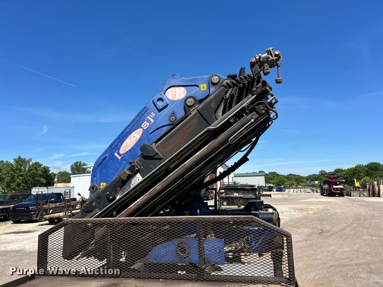 image for item FC2737 2005 Sterling Truck L9500 Series crane truck
