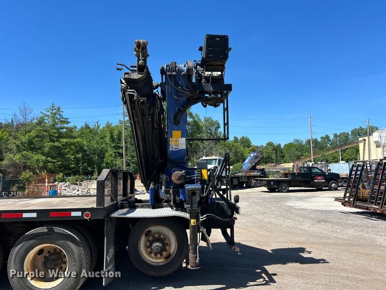 image for item FC2737 2005 Sterling Truck L9500 Series crane truck