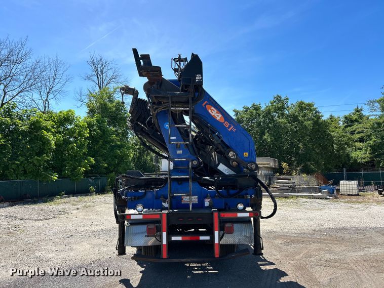 image for item FC2737 2005 Sterling Truck L9500 Series crane truck