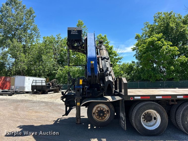 image for item FC2737 2005 Sterling Truck L9500 Series crane truck