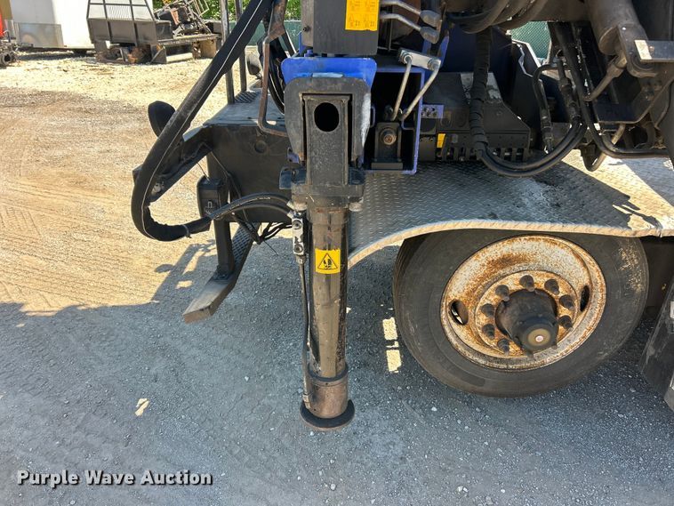 image for item FC2737 2005 Sterling Truck L9500 Series crane truck