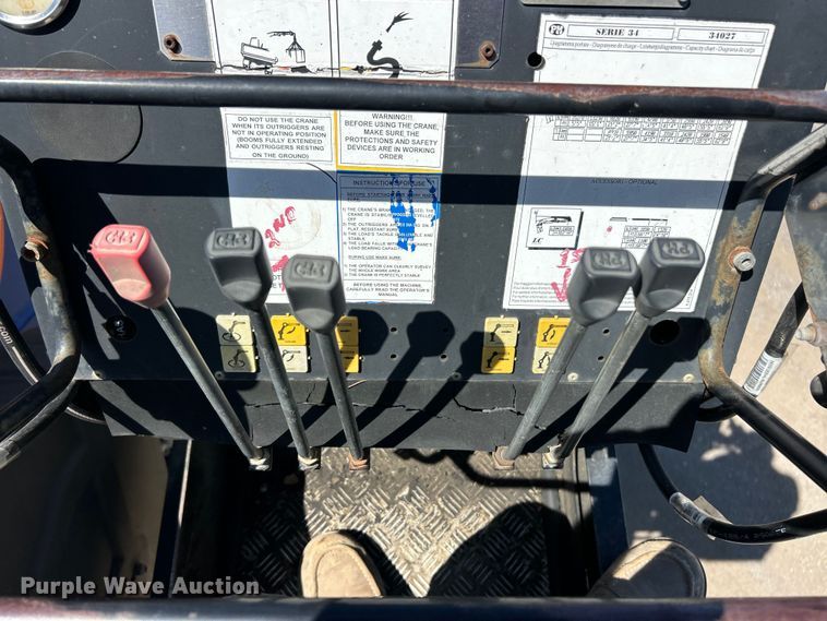 image for item FC2737 2005 Sterling Truck L9500 Series crane truck