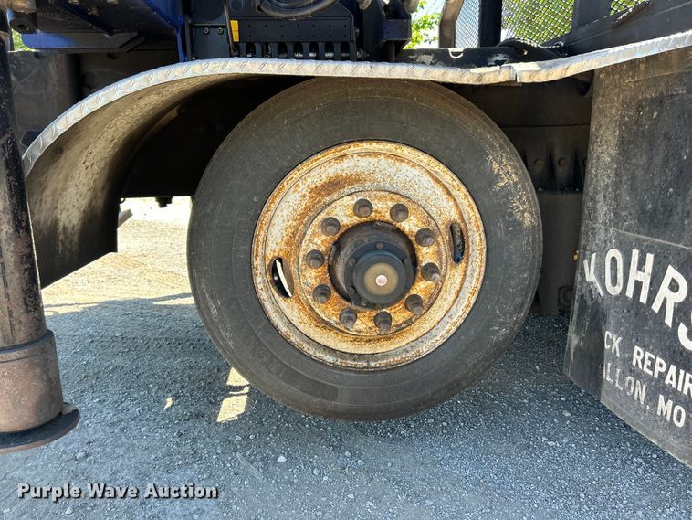 image for item FC2737 2005 Sterling Truck L9500 Series crane truck