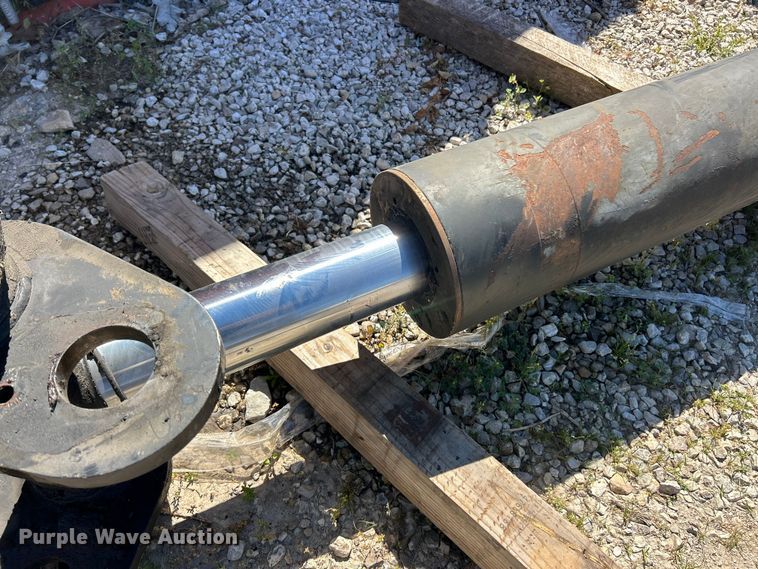 image for item FC2738 Knuckle crane parts