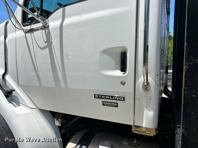 image for item FC2739 2005 Sterling Truck L9500 Series crane truck