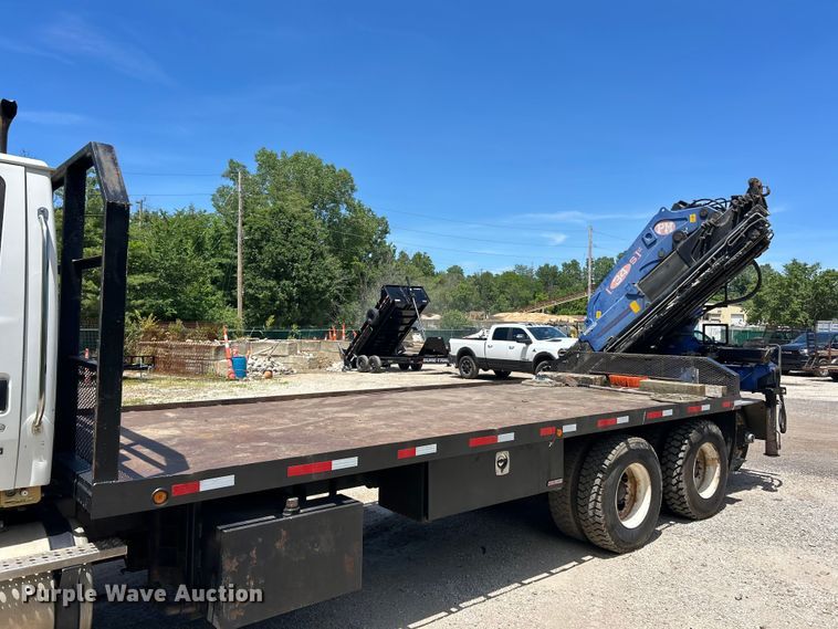 image for item FC2739 2005 Sterling Truck L9500 Series crane truck
