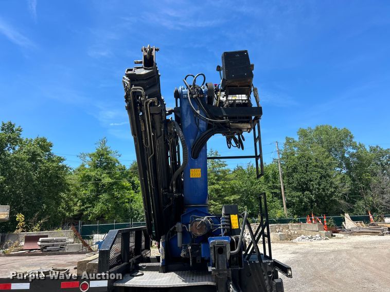 image for item FC2739 2005 Sterling Truck L9500 Series crane truck