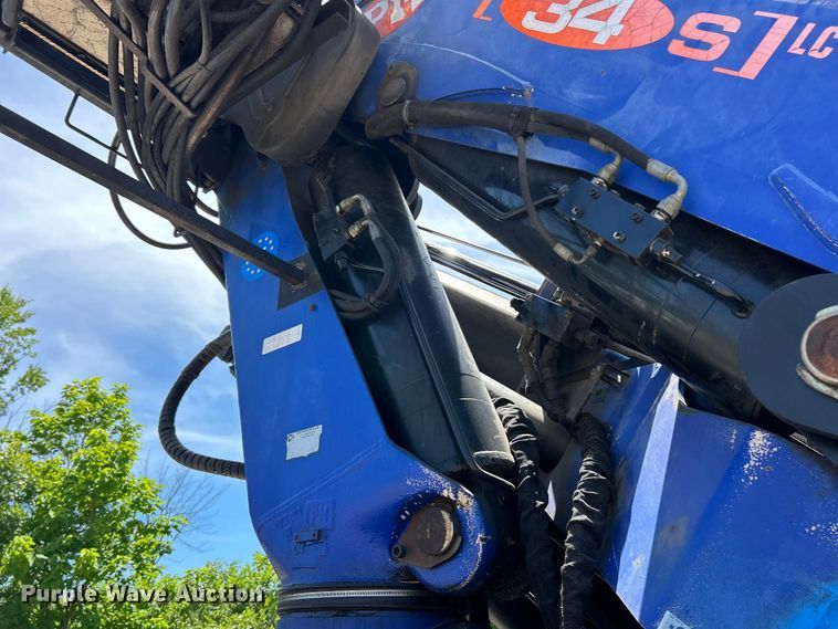 image for item FC2739 2005 Sterling Truck L9500 Series crane truck