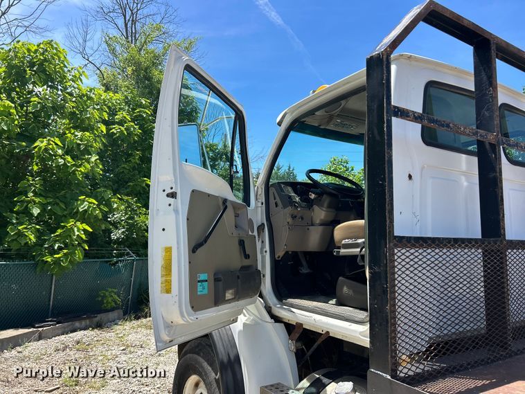 image for item FC2739 2005 Sterling Truck L9500 Series crane truck