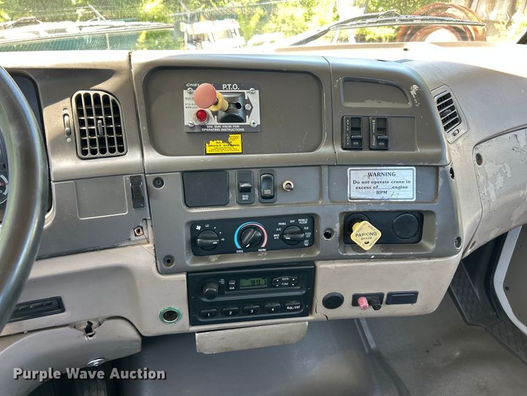 image for item FC2739 2005 Sterling Truck L9500 Series crane truck