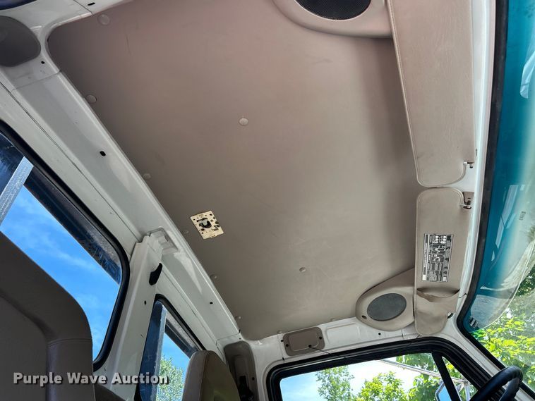 image for item FC2739 2005 Sterling Truck L9500 Series crane truck