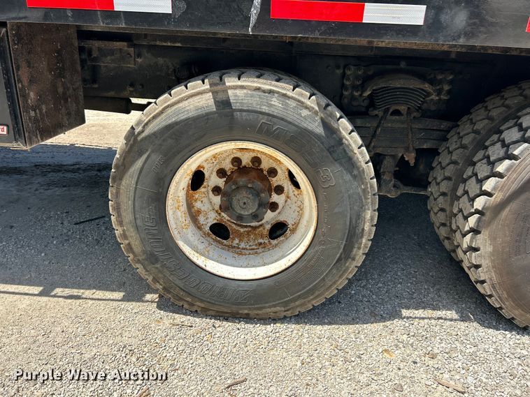image for item FC2739 2005 Sterling Truck L9500 Series crane truck