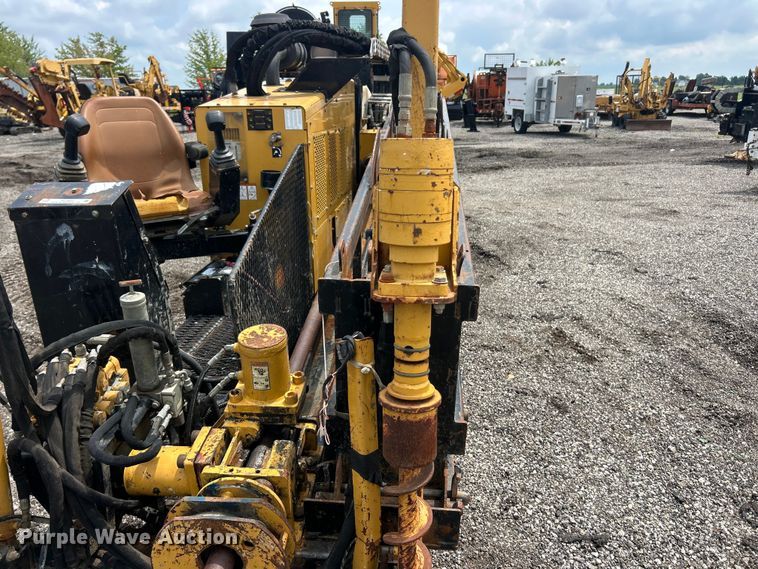 image for item FC2851 2005 Vermeer D18x22 Navigator HDD directional boring unit directional boring unit