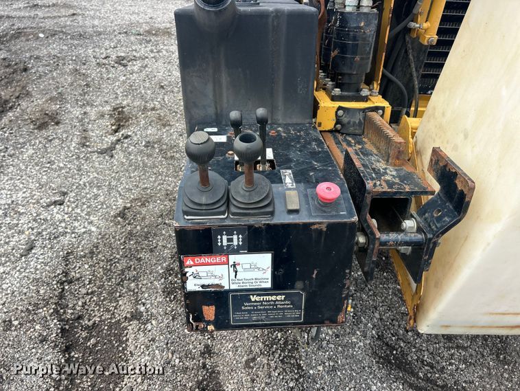 image for item FC2851 2005 Vermeer D18x22 Navigator HDD directional boring unit directional boring unit