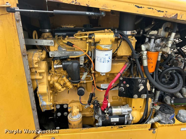 image for item FC2851 2005 Vermeer D18x22 Navigator HDD directional boring unit directional boring unit