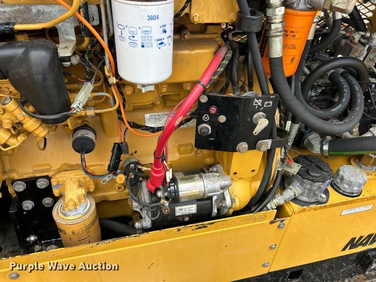 image for item FC2851 2005 Vermeer D18x22 Navigator HDD directional boring unit directional boring unit