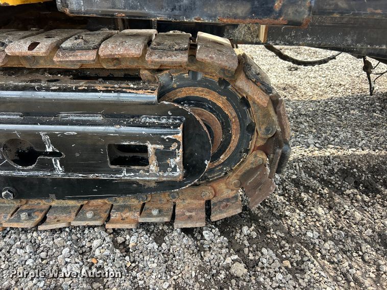 image for item FC2851 2005 Vermeer D18x22 Navigator HDD directional boring unit directional boring unit