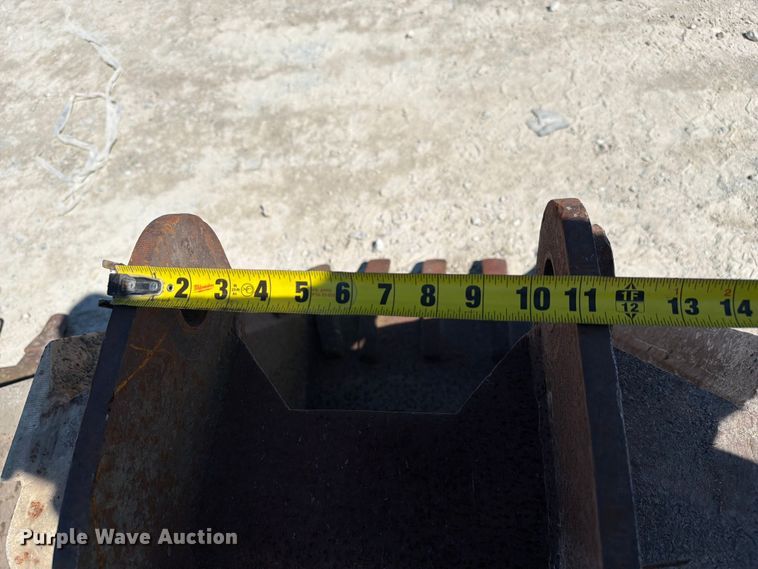 image for item FC3318 (4) excavator buckets