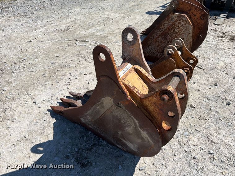 image for item FC3318 (4) excavator buckets
