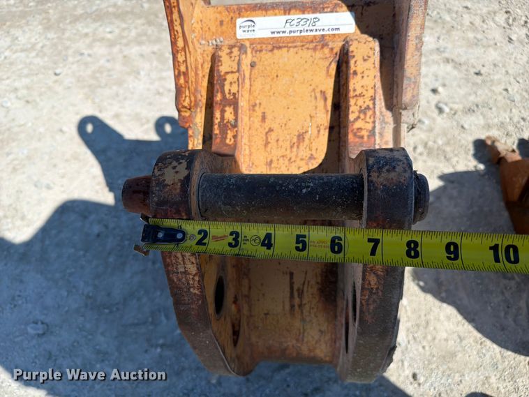 image for item FC3318 (4) excavator buckets