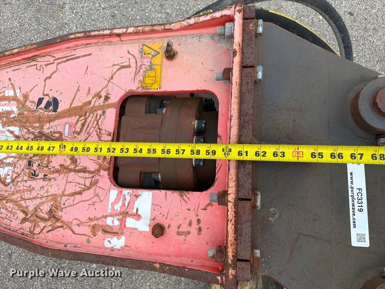 image for item FC3319 Hydraulic breaker