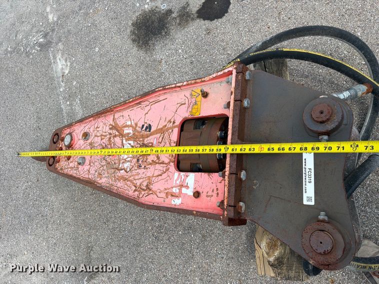 image for item FC3319 Hydraulic breaker