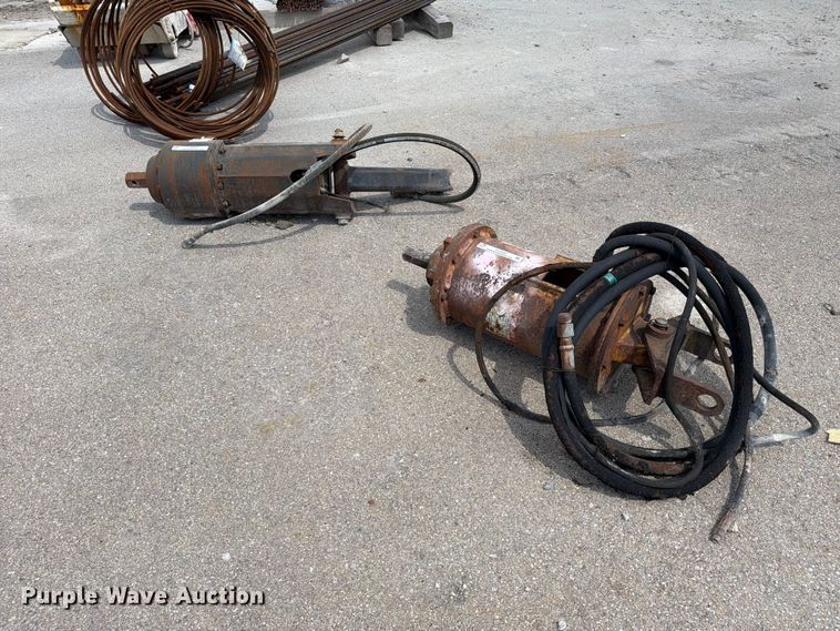 image for item FC3320 (2) hydraulic auger drivers
