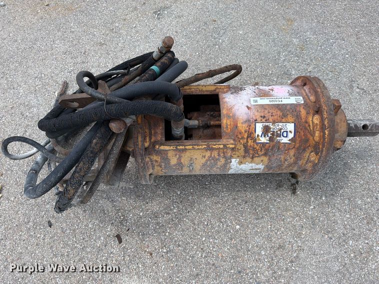 image for item FC3320 (2) hydraulic auger drivers